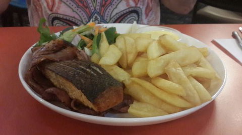 Blue Cattle Dog Restaurant - Tourism Hervey Bay 0