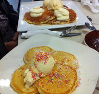 Lucie's Cafe - Hervey Bay Accommodation