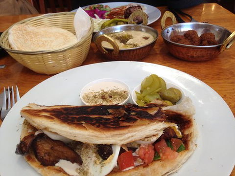 Za'atar - Hervey Bay Accommodation 0