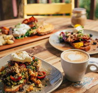 Lindsay's Cafe - Tourism Hervey Bay