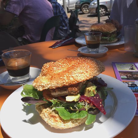 Lulu's Cafe - Hervey Bay Accommodation 0