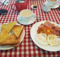 Roses Ice Cream Parlour and Cafe' - Hervey Bay Accommodation