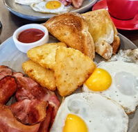 Caph's Restaurant  Cafe Bar - Hervey Bay Accommodation