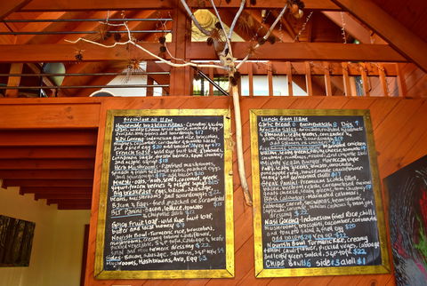 Blue Earth Cafe - Tourism Hervey Bay 1