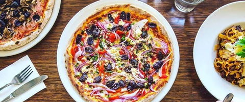Pizza E Vino - Hervey Bay Accommodation 0