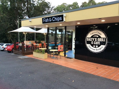Salty's Grill & Cafe - Hervey Bay Accommodation 0