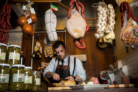 Molly - Hervey Bay Accommodation 2