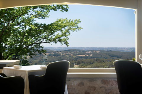 Mount Lofty House - Hervey Bay Accommodation 0