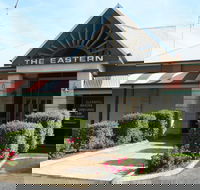South Eastern Hotel - Hervey Bay Accommodation