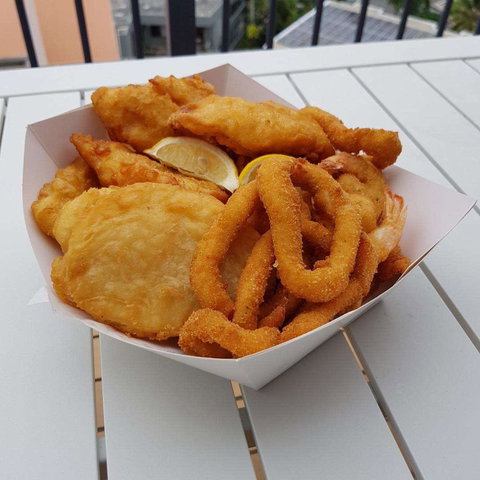 Whitsunday Seafood Bar - Hervey Bay Accommodation 0