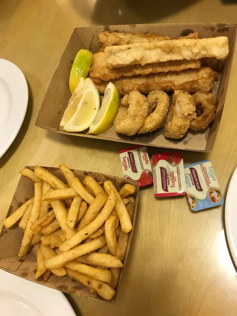 Coff's Harbour Fisherman's Cooperative - Tourism Hervey Bay 0