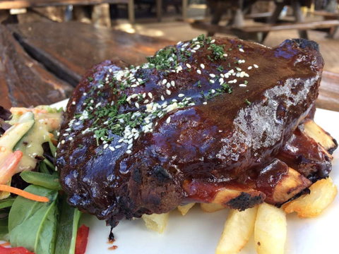 Hale Road Tavern - Hervey Bay Accommodation 0