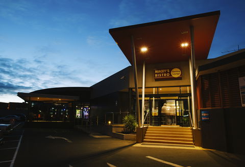 Macey's Bistro - Tourism Hervey Bay 0