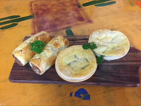 Mad Dog Coffee Bar - Tourism Hervey Bay 0