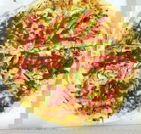 Pizza vs Burger - Hervey Bay Accommodation