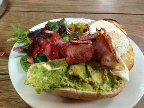 Prince Of Wales Public Bar - Hervey Bay Accommodation 0