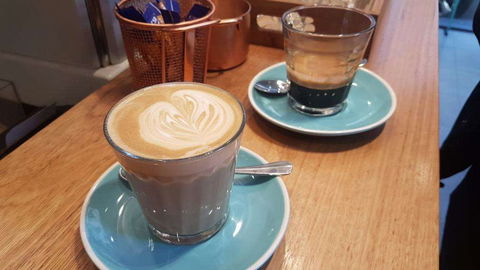 Sargon - North Melbourne - Tourism Hervey Bay 0