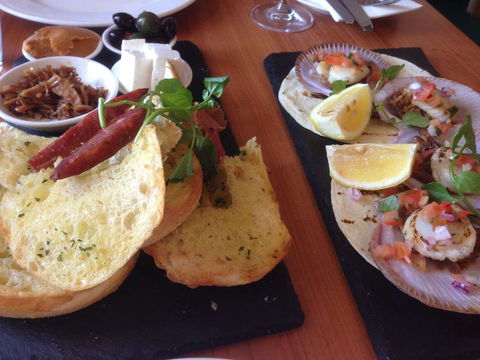 Addison's Restaurant - Tourism Hervey Bay 0
