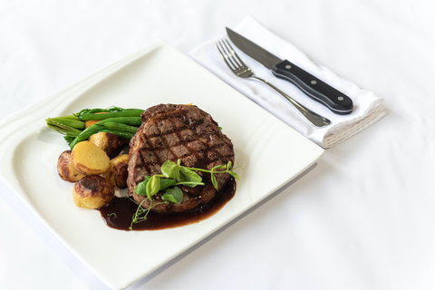 Harry's Restaurant - Hervey Bay Accommodation 2