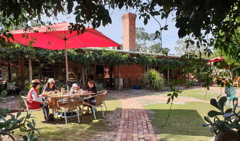 The Wander Inn - Tourism Hervey Bay 0