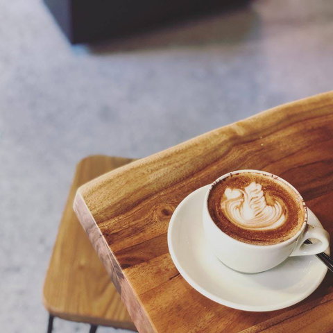 Beach Side Fish & Chips - Tourism Hervey Bay 0