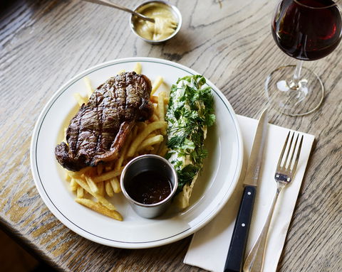 Builders Arms Hotel - Hervey Bay Accommodation 1