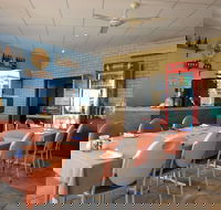 Golden Ponds Bar Restaurant  Function Centre - Hervey Bay Accommodation