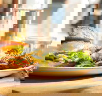 Morris - Hervey Bay Accommodation