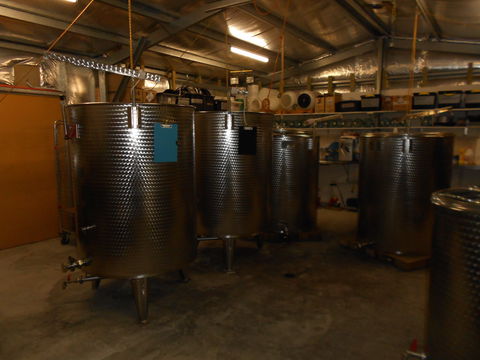 Rock Frog Grange - Tourism Hervey Bay 1