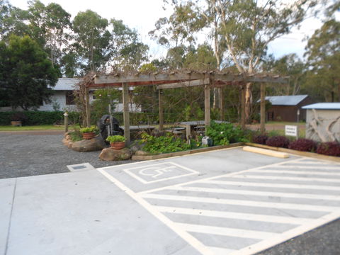 Rock Frog Grange - Tourism Hervey Bay 2