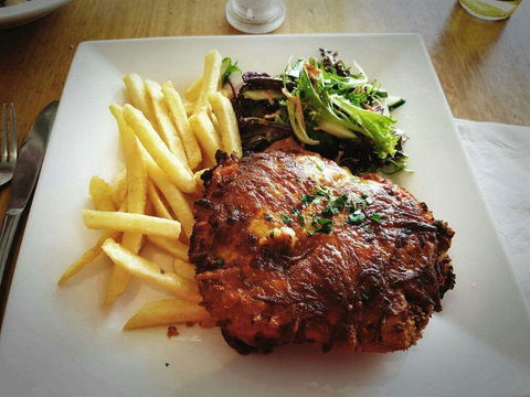 Terminus Hotel - Tourism Hervey Bay 0