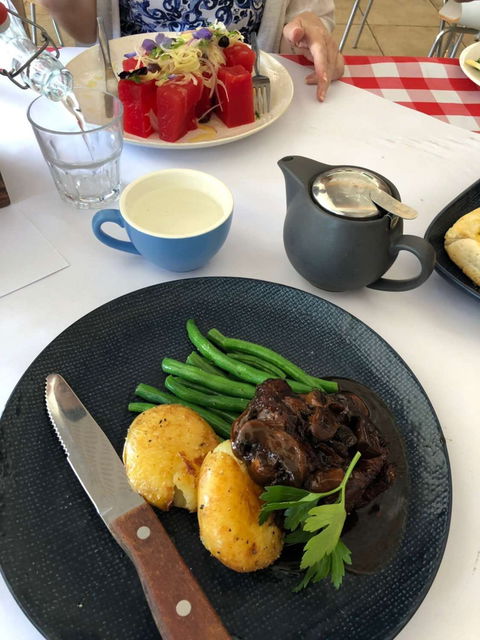 Town Green Inn - Tourism Hervey Bay 0