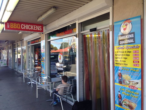 Chickens On Diagonal - Hervey Bay Accommodation 0