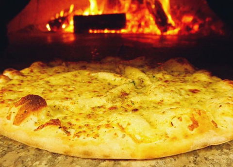 Heat Woodfired Pizza Bar - Tourism Hervey Bay 1