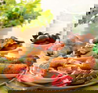 Market  Co - Hervey Bay Accommodation