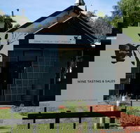 Drink Ottelia  Eat Fodder - Hervey Bay Accommodation