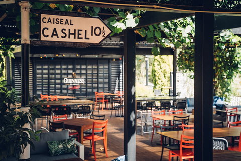 Mick O'Shea's - Hervey Bay Accommodation 1