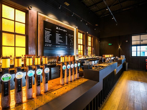 The Daring Squire - Hervey Bay Accommodation 1