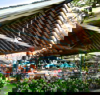 Beach Hotel - Tourism Hervey Bay