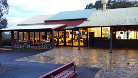 Madeline's At Jells - Tourism Hervey Bay 0
