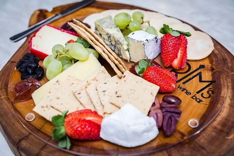 RJM's Wine Bar - Hervey Bay Accommodation 2