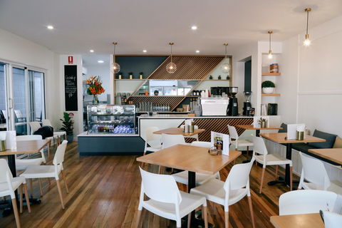 MYLK + KO - Tourism Hervey Bay 0