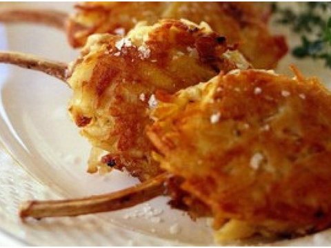 Peregrines Brasserie At Cowra Services Club - Tourism Hervey Bay 0