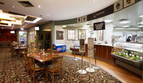 Victoria Point Tavern - Hervey Bay Accommodation 0