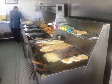 Blackshaws Rd Fish & Chips - Tourism Hervey Bay 0