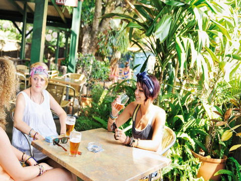 Eltham Hotel And Restaurant - Tourism Hervey Bay 0