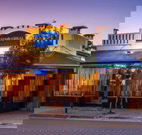 Vino Lokal - Tourism Hervey Bay