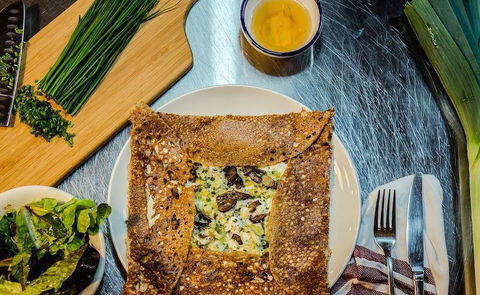 Bellas Cafe & Licensed Italian Restaurant - Tourism Hervey Bay 8