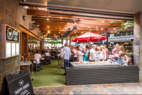 Henry & The Fox - Hervey Bay Accommodation 0
