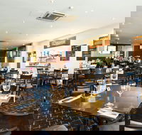 Holland Park Hotel - Hervey Bay Accommodation